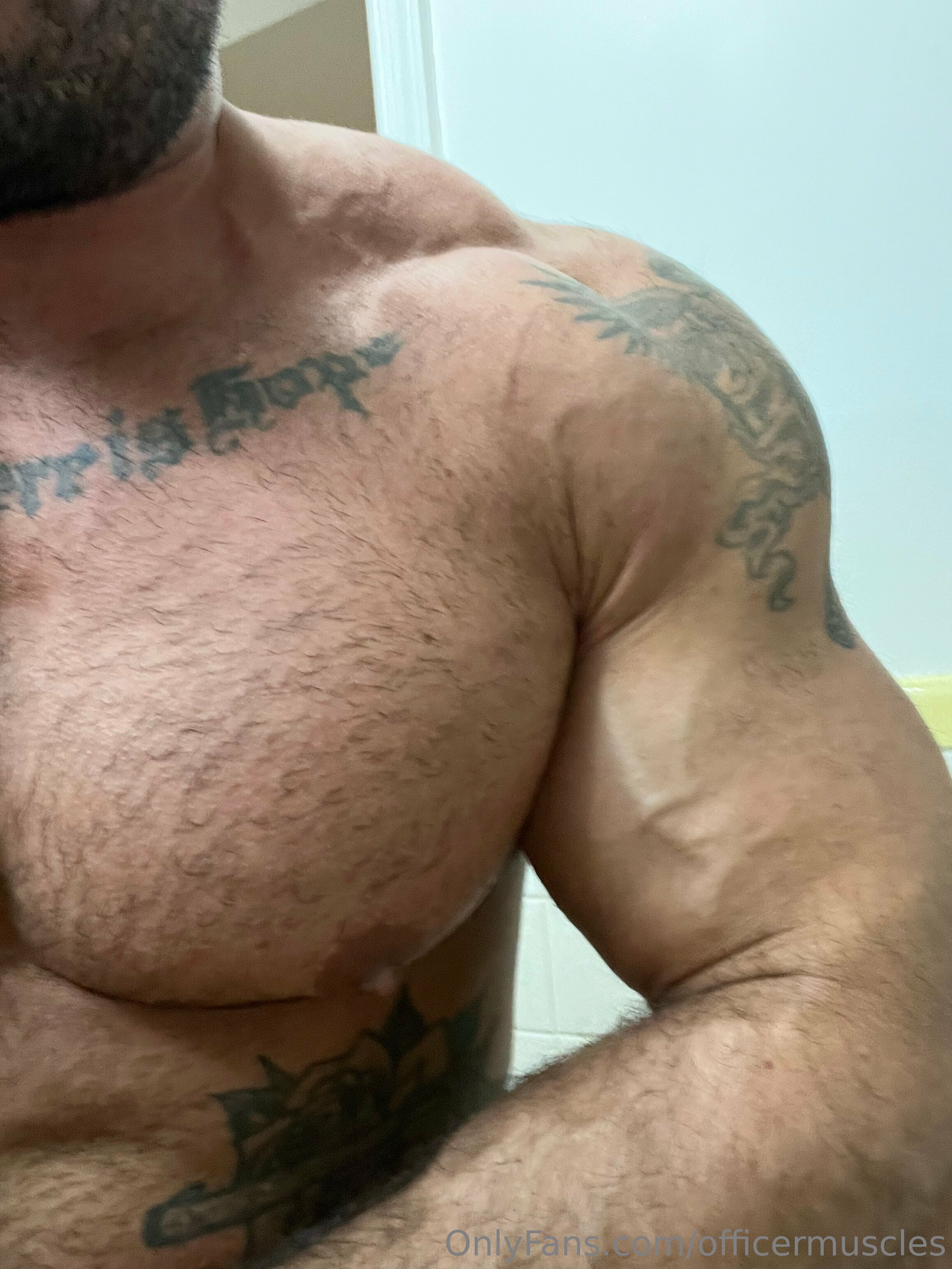 officermuscles Erome Nude Onlyfans