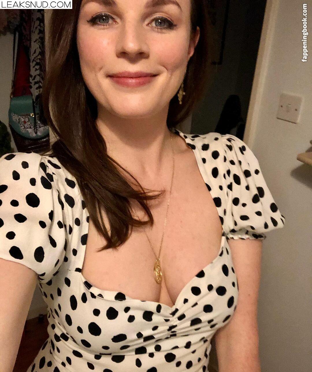 Aisling Bea Erome Nude Onlyfans