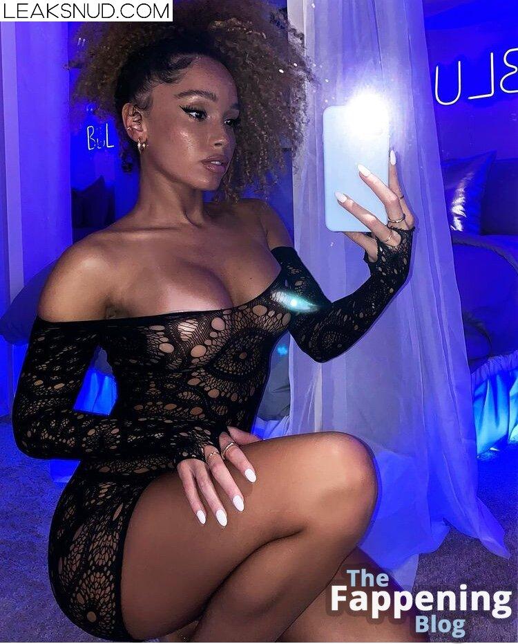 Anabella Carrasco / tazsangelsab Nude Leaks Photo 34