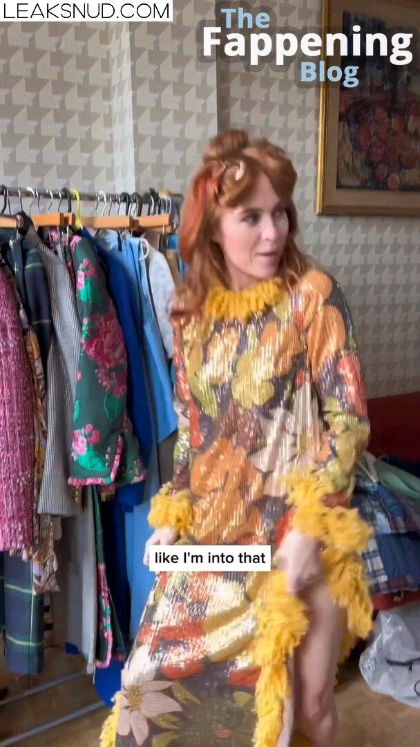 Angela Scanlon / angelascanlon Nude Leaks Photo 7