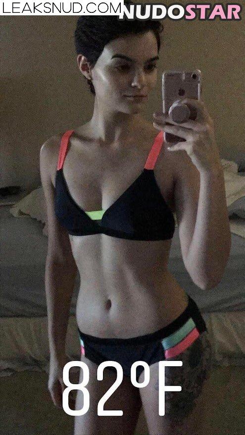 Brianna Hildebrand / briannahilde Nude Leaks Photo 22