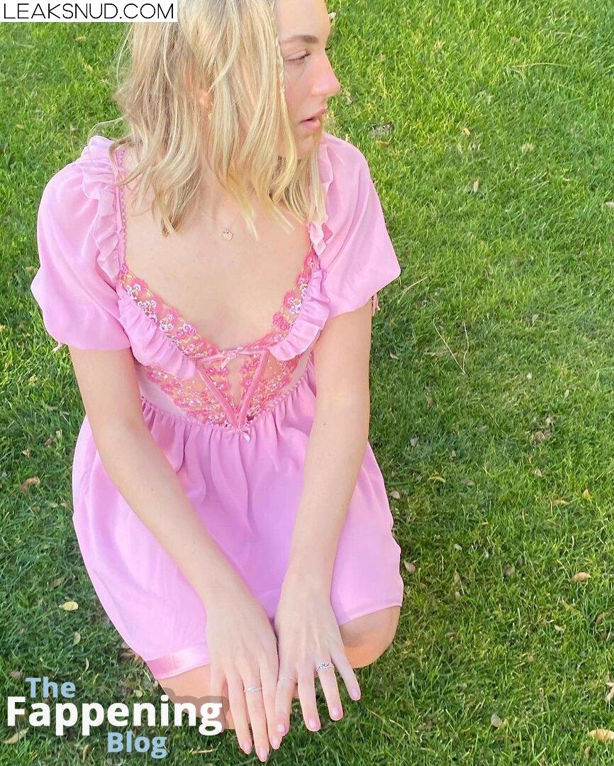 Brynn Rumfallo / brynnrumfallo Nude Leaks Photo 35