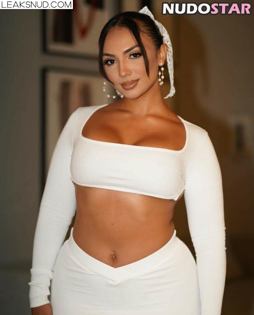 Camila Bernal / caamibernaal Nude Leaks OnlyFans Photo 26