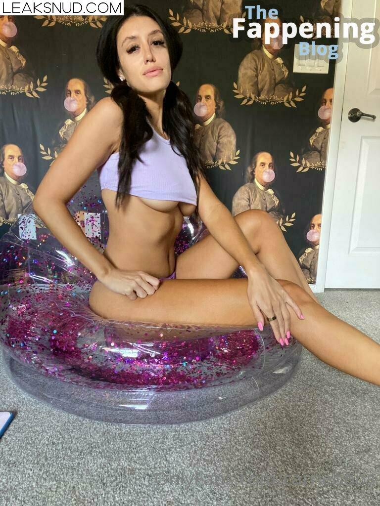 carrieOOOS / Carrie Orozco Nude Leaks OnlyFans Photo 15