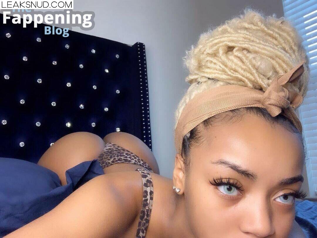 Darcii Moore / Darciisworld / itsdarcii Nude Leaks OnlyFans Photo 10