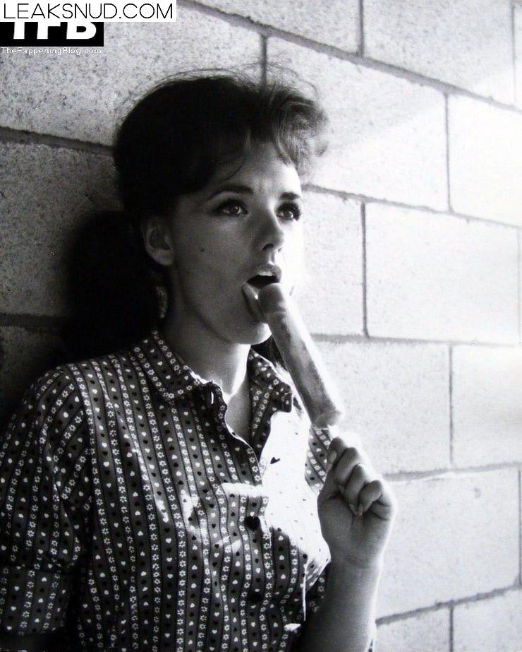 Dawn Wells Nude Leaks Photo 6