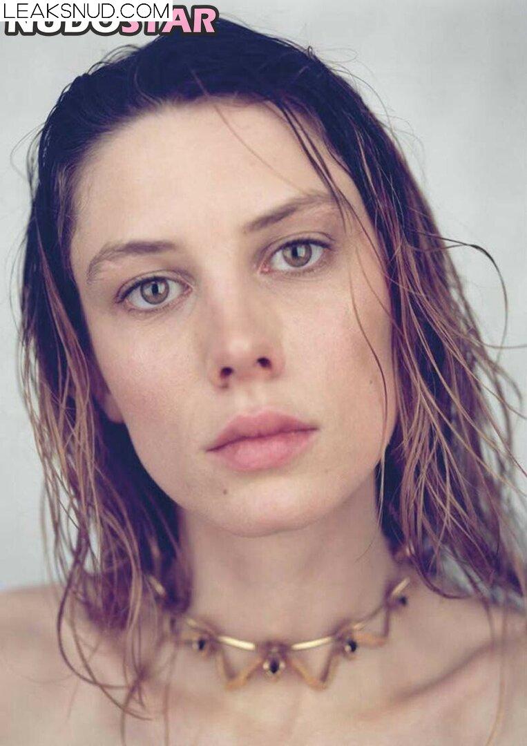 Ellie Rowsell / Wolf Alice / ellieciararowsell Nude Leaks Photo 26