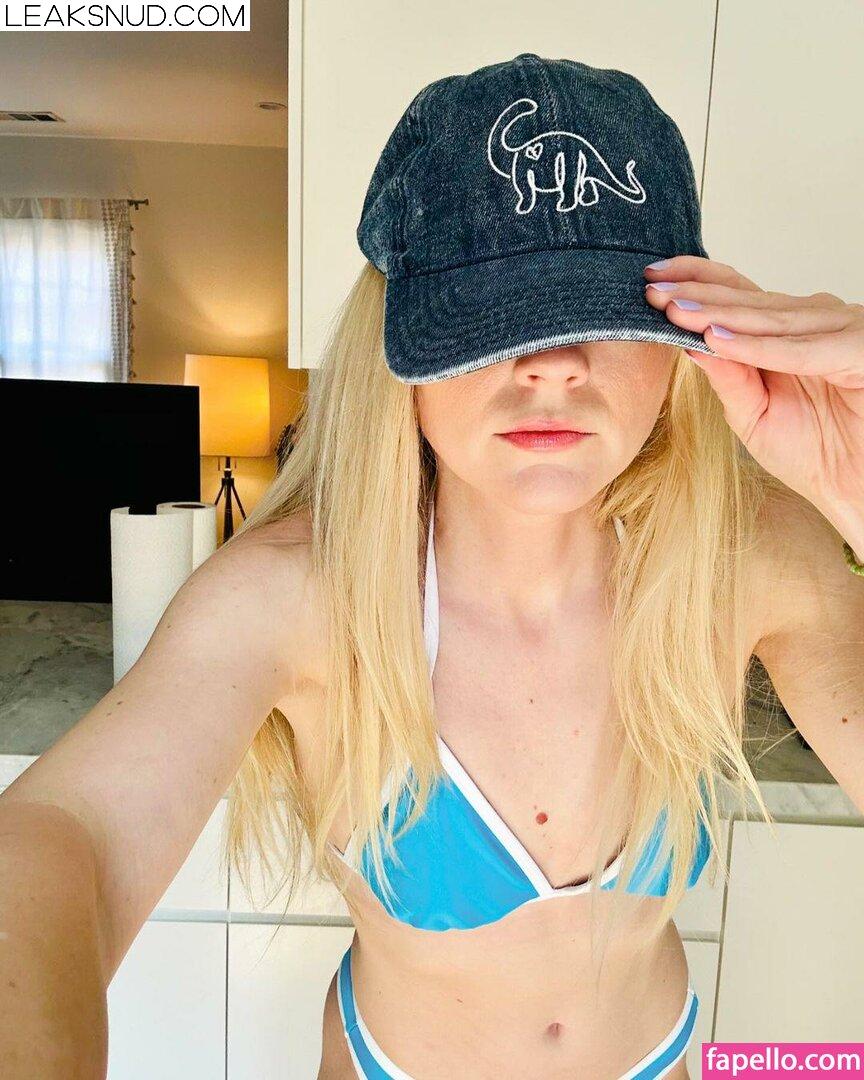 Emily Kinney Erome Nude Onlyfans