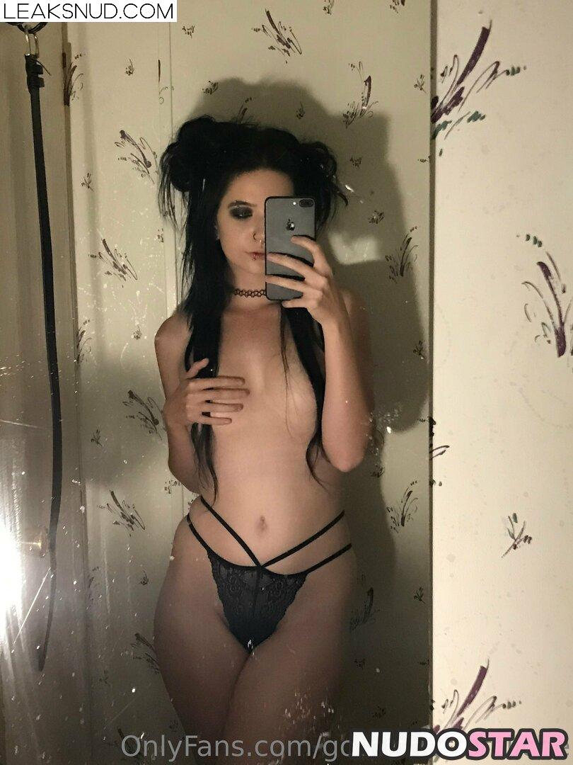 gothichorrorcliche / gothicwhorror Nude Leaks OnlyFans Photo 26