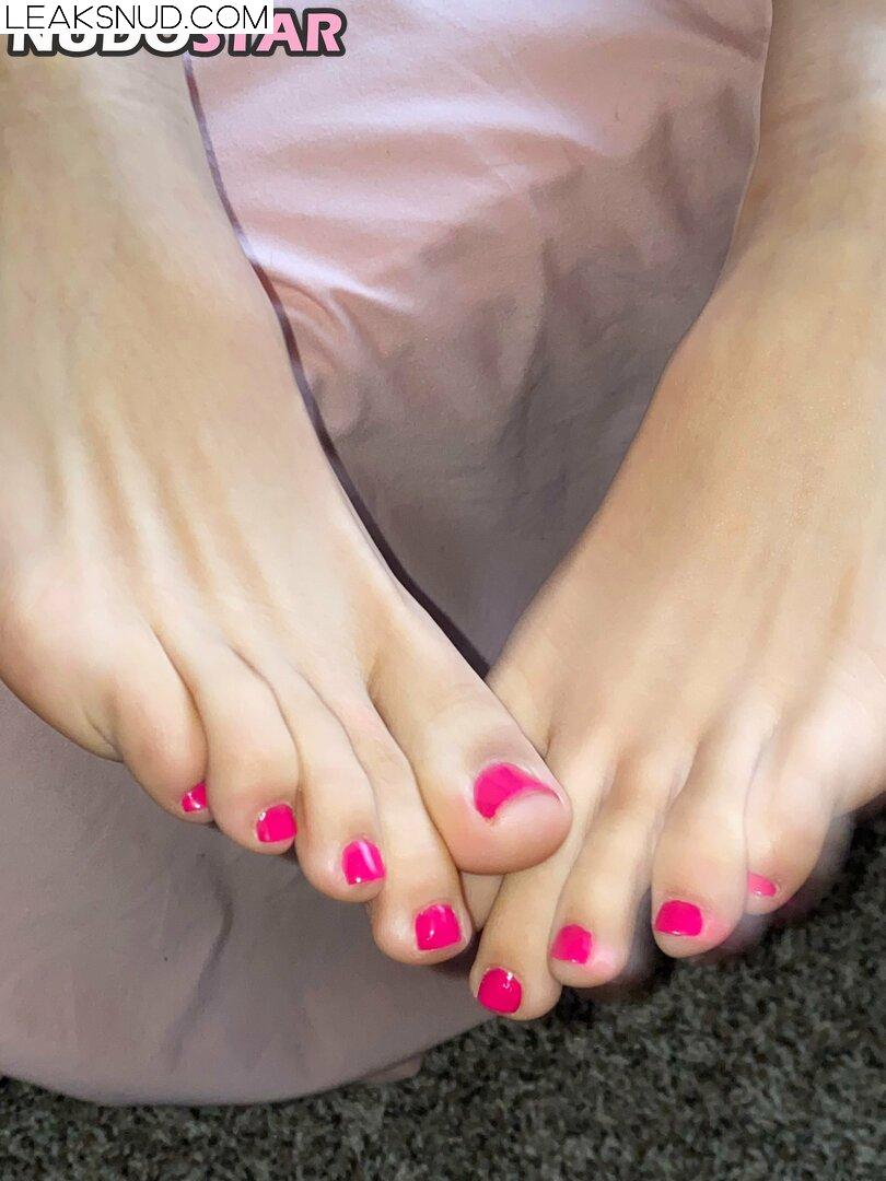 HerAthleteFeet / herathletefeetx Nude Leaks OnlyFans Photo 5