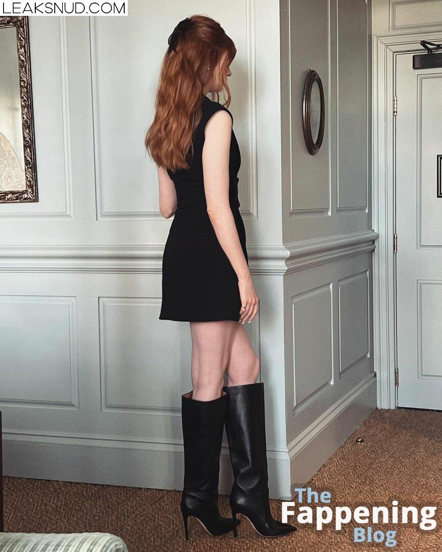 Karen Gillan / karengillan Nude Leaks Photo 292