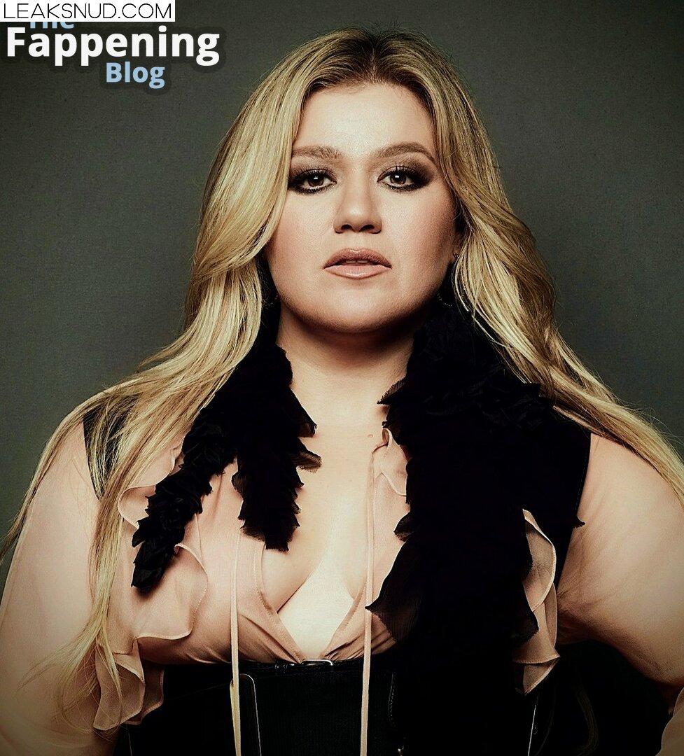 Kelly Clarkson / kellyclarkson Nude Leaks Photo 56