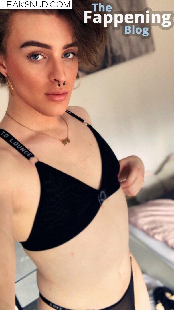 Laramcx / laura___mcx / officiallaramcx Nude Leaks OnlyFans Photo 5