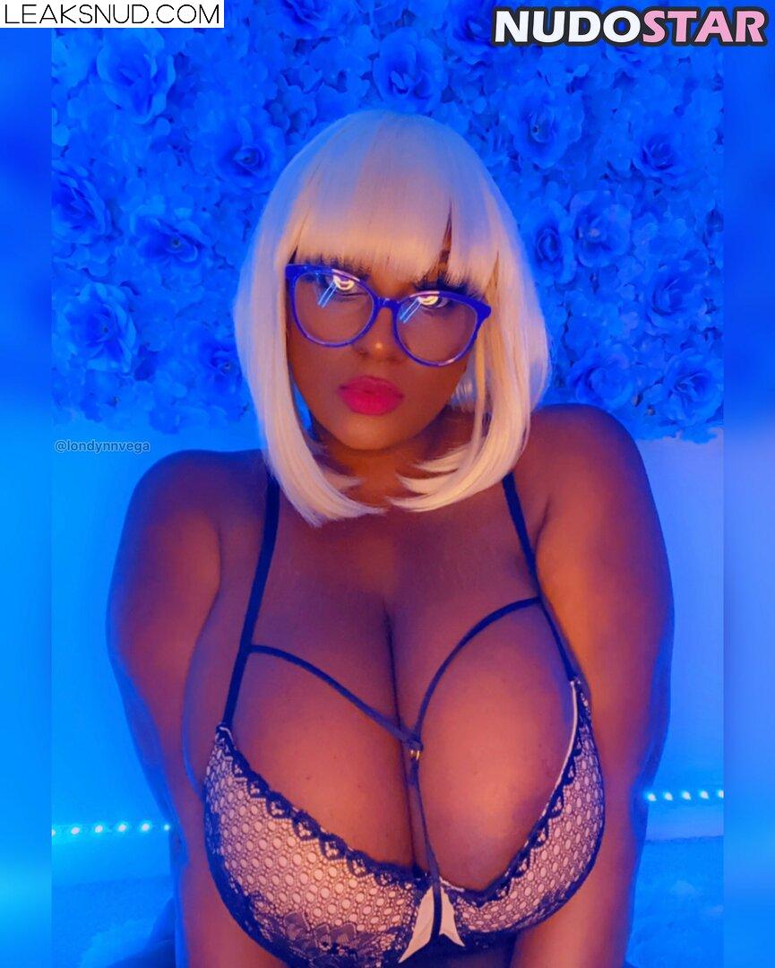 Londynn Vega / londynnvega / prettymakeupgeek Nude Leaks OnlyFans Photo 17