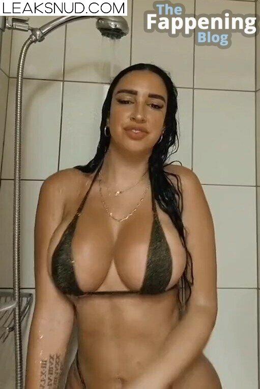 Mikaelabrbs / Mikaela Barbosa Nude Leaks OnlyFans Photo 23