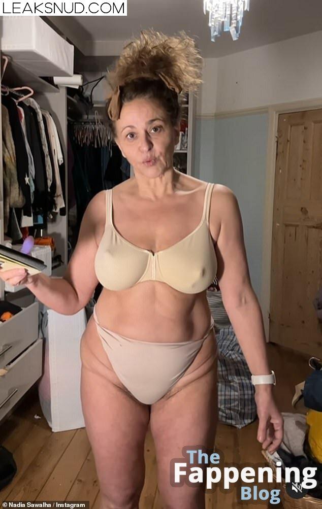 Nadia Sawalha / nadiasawalha Nude Leaks Photo 24