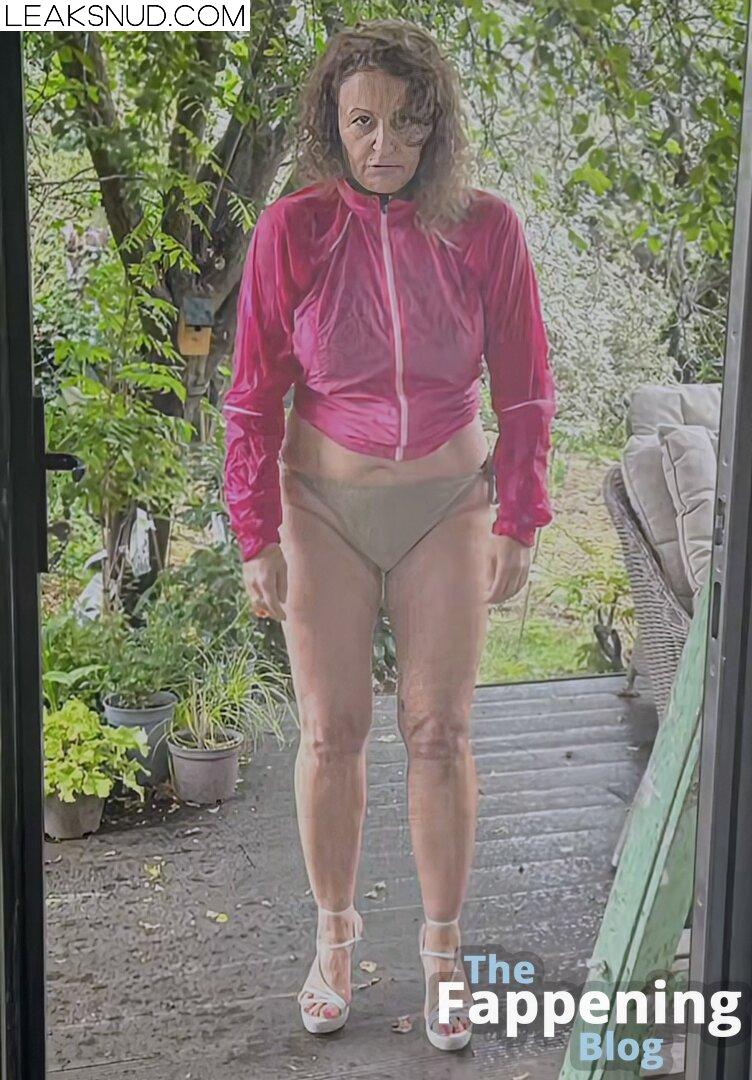 Nadia Sawalha / nadiasawalha Nude Leaks Photo 26