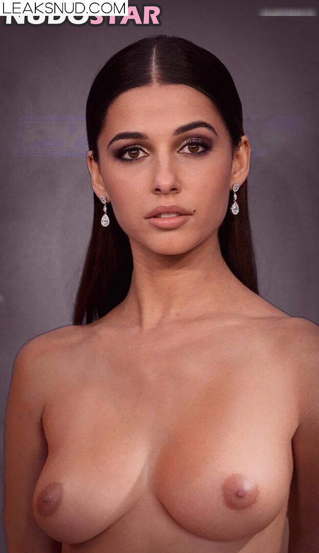 Naomi Scott Nude Leaks Photo 24