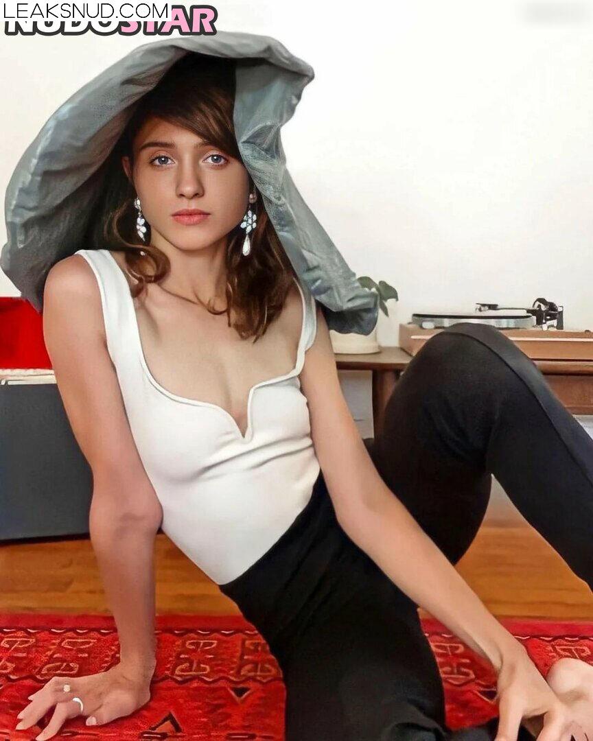 Natalia Dyer / nattyiceofficial Nude Leaks Photo 23