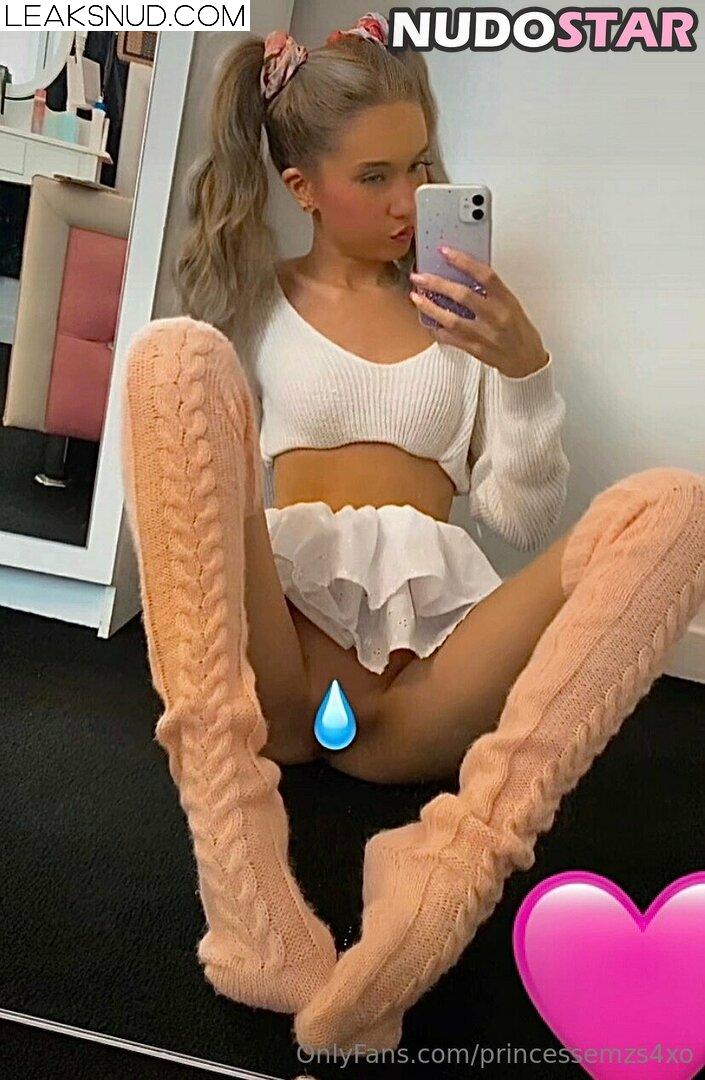 princessemzs4xo Nude Leaks OnlyFans Photo 24