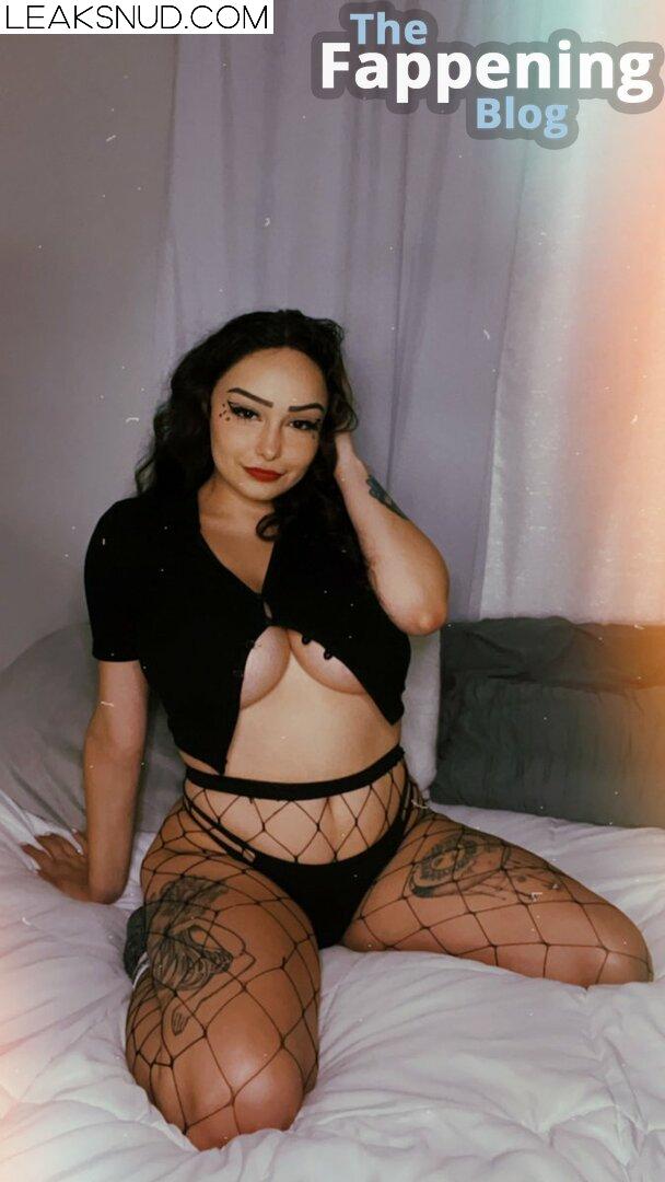 Promisingpearl / prettyprincesspearl / zoeitzelr Nude Leaks OnlyFans Photo 27