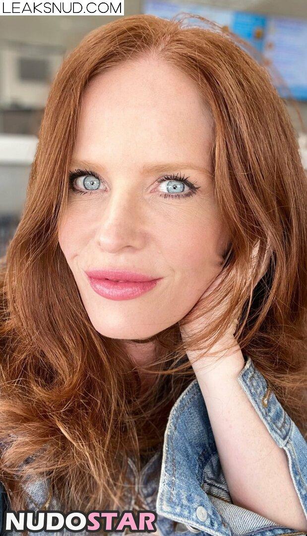 Rebecca Mader / bexmader Nude Leaks Photo 19