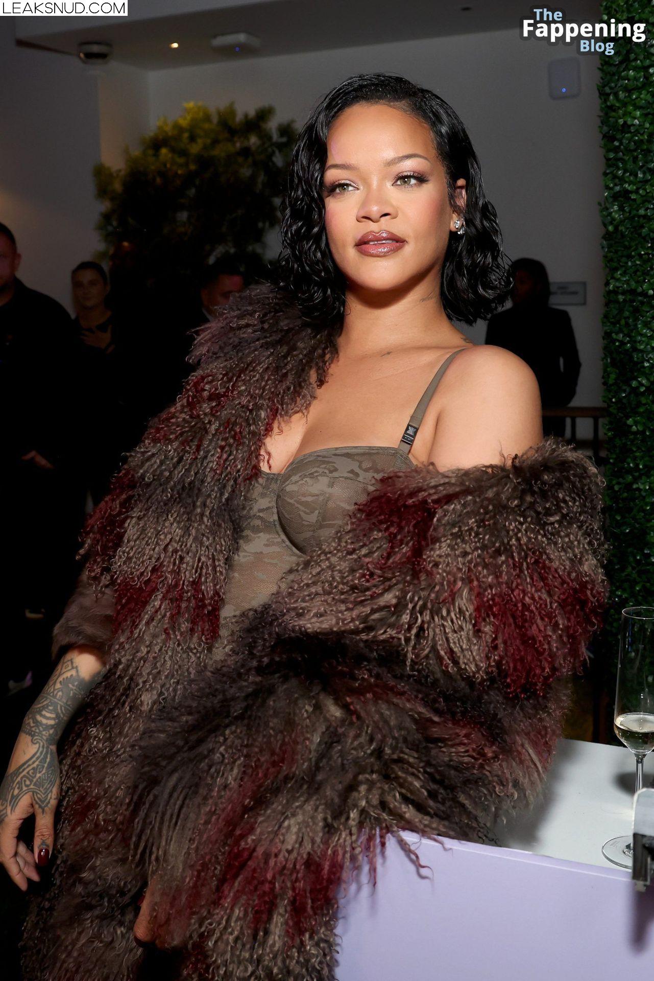 Rihanna / badgalriri Nude Leaks OnlyFans Photo 12818