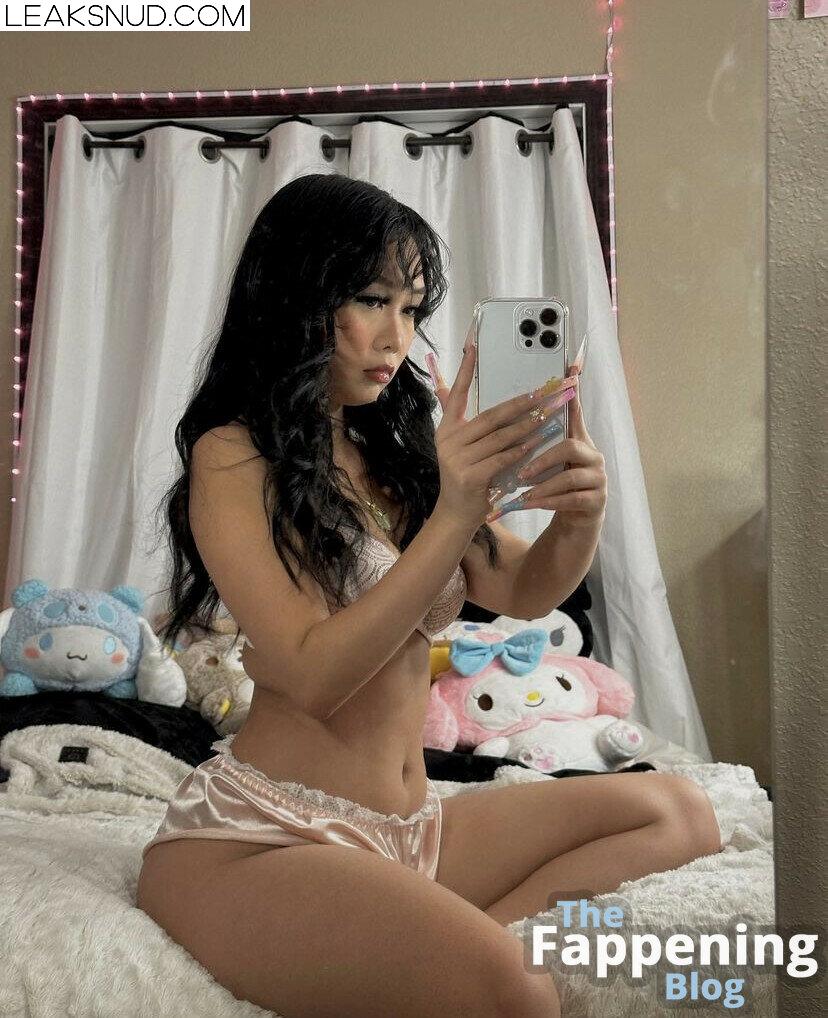 Samantha Yang Hmong / samanthayang._ / senpaiyang Nude Leaks OnlyFans Photo 39