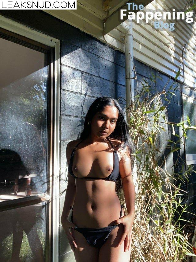 Sasha Prasad / Miaz1234 / sasha.prasad Nude Leaks OnlyFans Photo 25