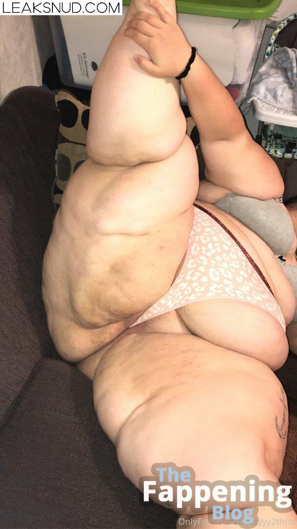 thiccyyy2thicc Nude Leaks Photo 35