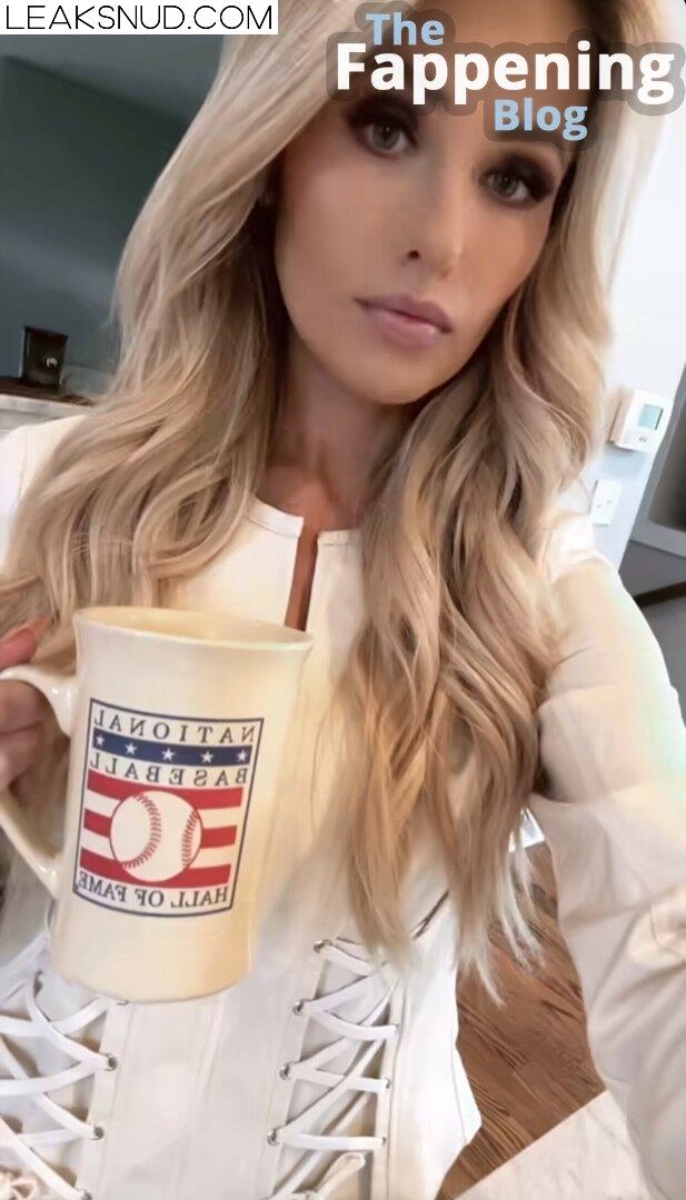 Tomi Lahren / tomilahren Nude Leaks Photo 44