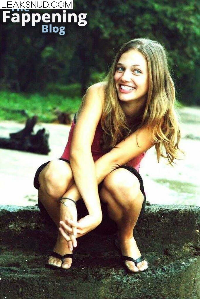 Tracy Spiridakos / spiridakos Nude Leaks Photo 15