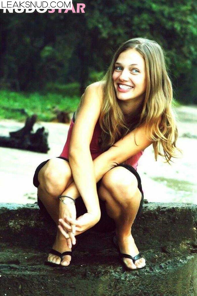 Tracy Spiridakos / spiridakos Nude Leaks Photo 15